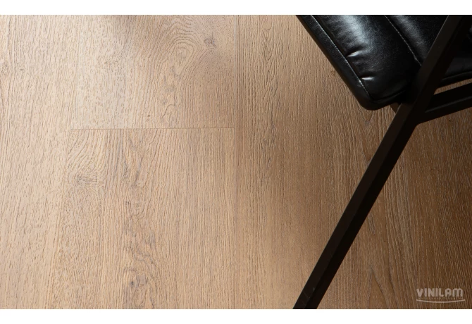 Кварц-винил Дуб Гранада (1227*232*2,5 мм) — купить в Пятигорске