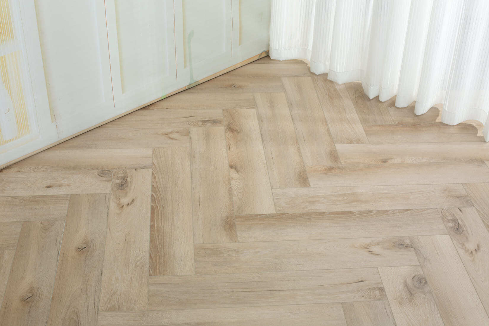 Плитка SPC "OneFloor" 3009 А,В  ЁЛКА (640*128*4 мм) — купить в Пятигорске