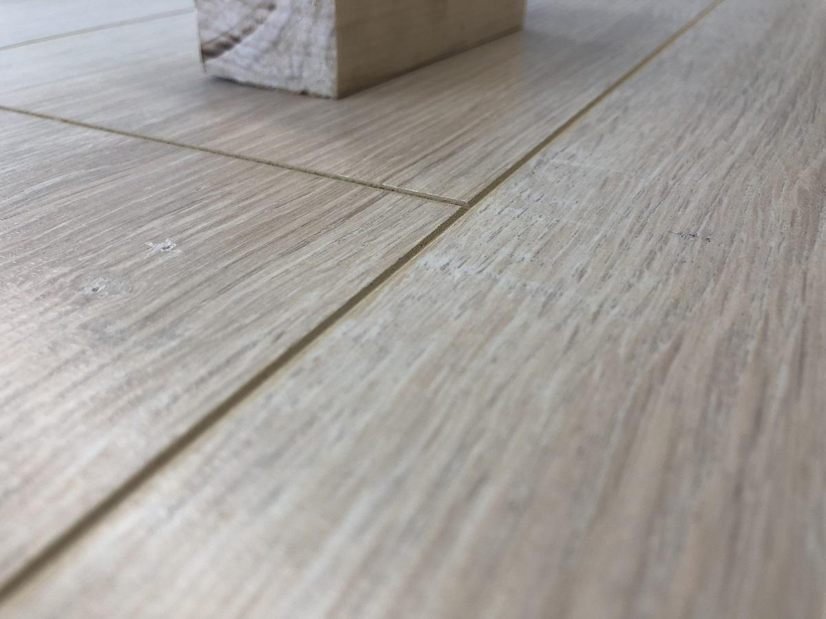 Ламинат "SunFloor" 8/32 4V Дуб Самоа 33 (1380*193*8 мм) — купить в Пятигорске