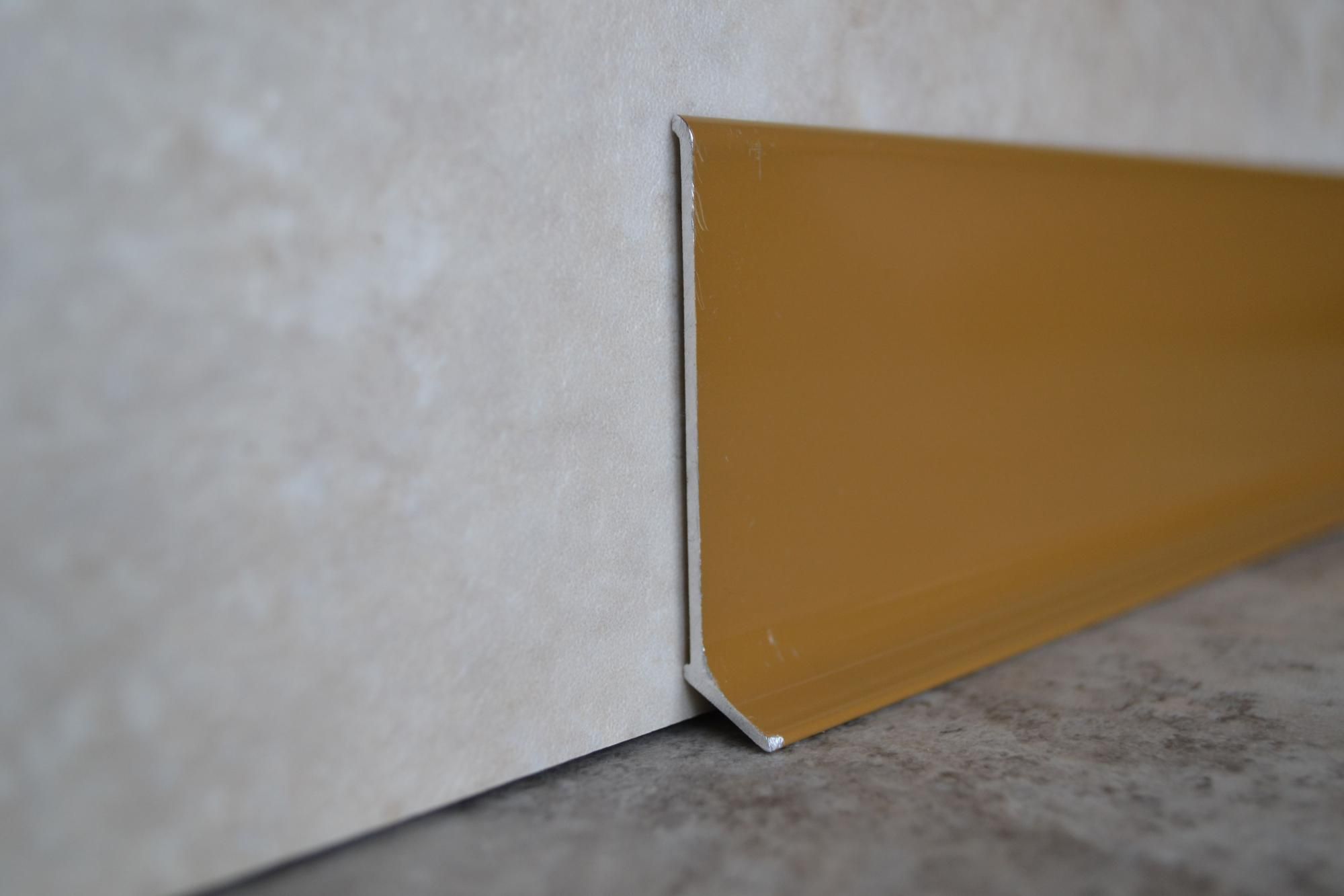 Плинтус алюминиевый L-образный золотой (2500*11*60 мм) — купить в Пятигорске