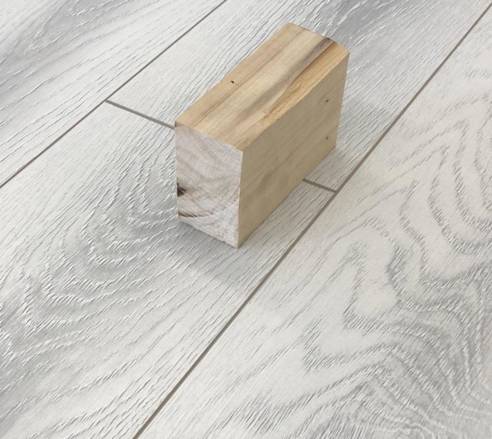 Ламинат "SunFloor" 8/32 4V Вяз Бейкер 36 (1380*193*8 мм) — купить в Пятигорске