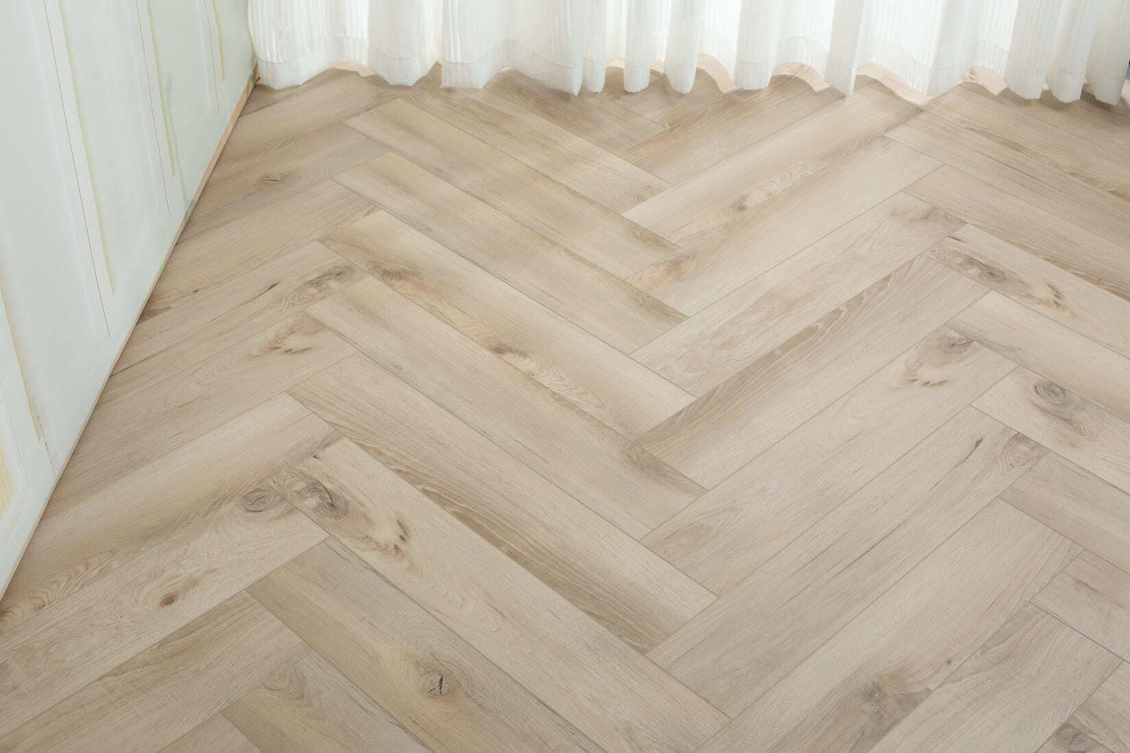 Плитка SPC "OneFloor" 3009 А,В  ЁЛКА (640*128*4 мм) — купить в Пятигорске