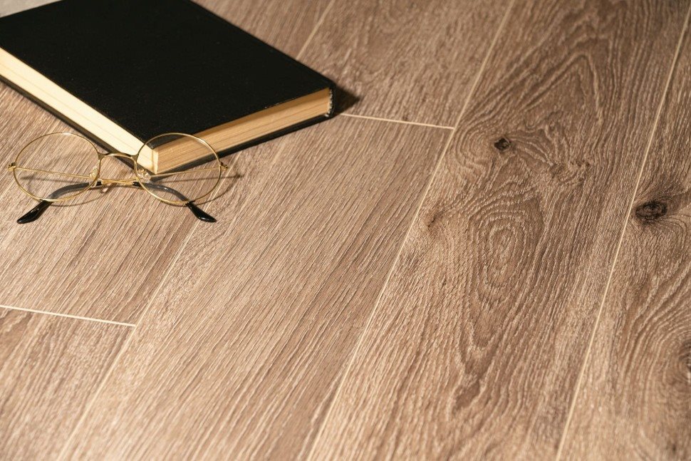 Виниловый ламинат "Bonkeel" Style Дуб Матира (1200*125*4 мм) — купить в Пятигорске