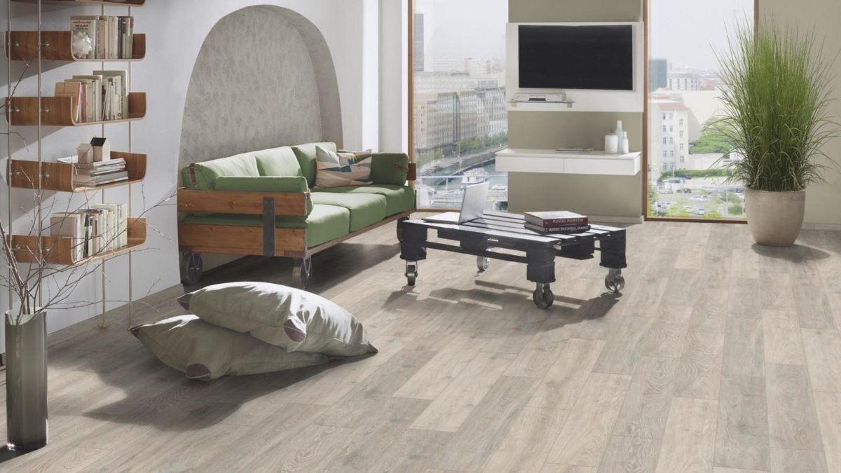 Ламинат "Kronospan" Super Natural Classic Дуб Колорадо 5543 (1285*192*8 мм) — купить в Пятигорске