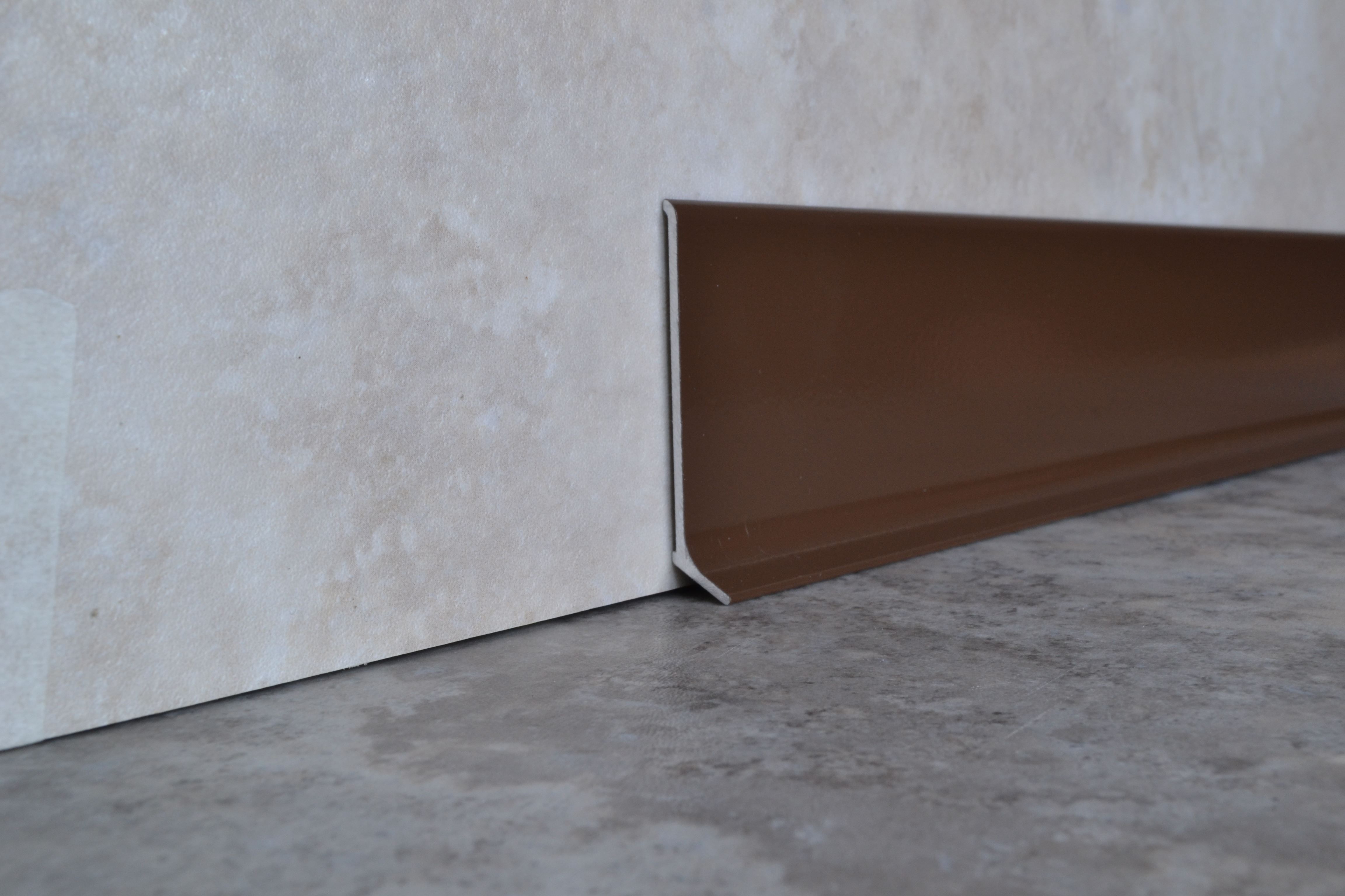 Плинтус алюминиевый L-образный шоколад (2500*11*60 мм) — купить в Пятигорске