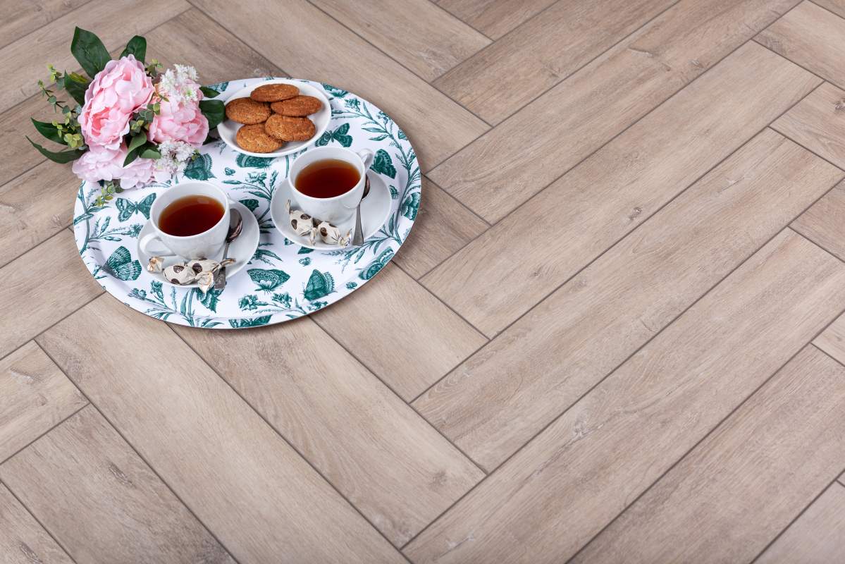 Замковая ПВХ плитка "Aberhof" Carmelita 0532 (615*123*5 мм) — купить в Пятигорске