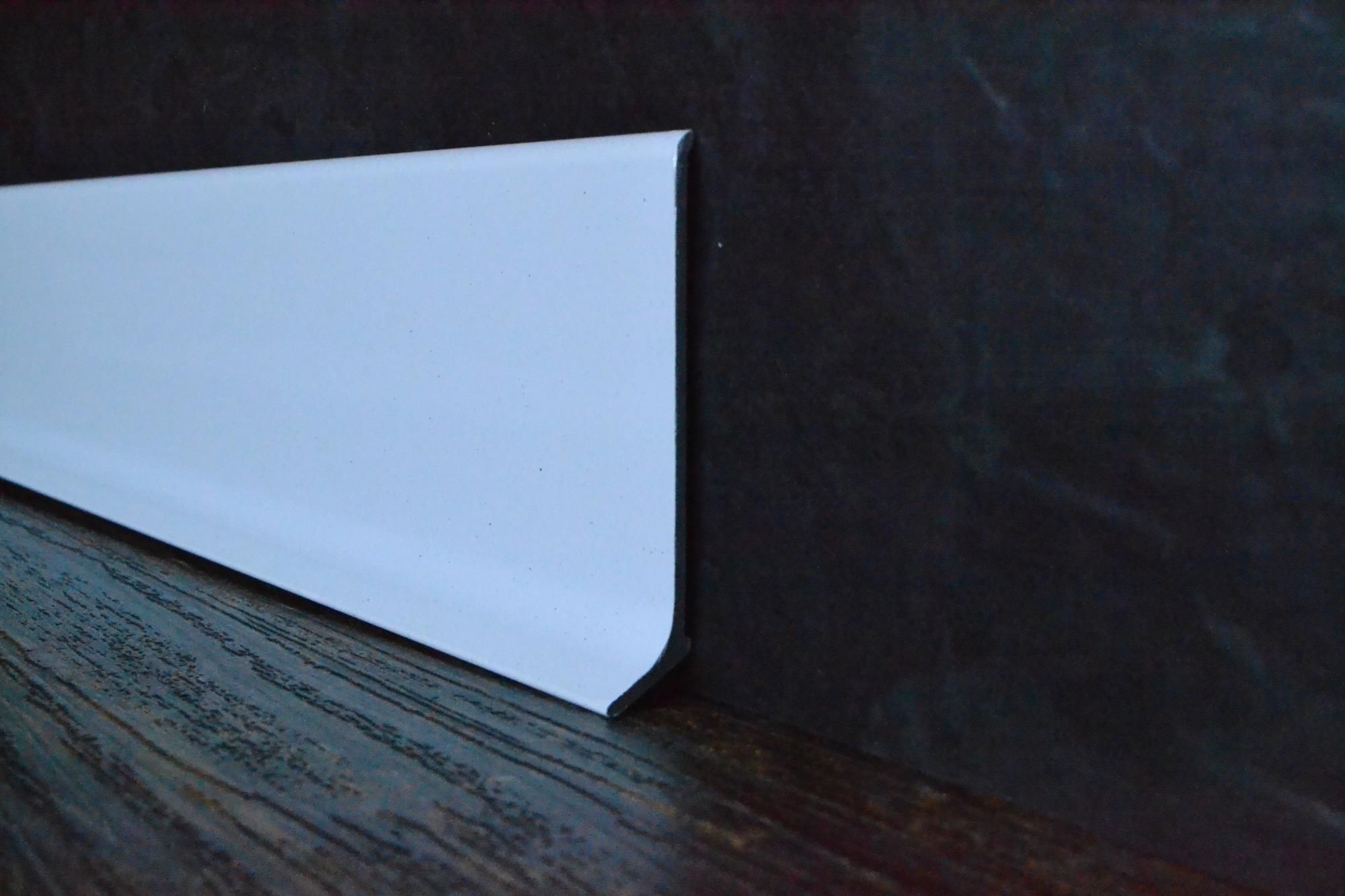 Плинтус алюминиевый L-образный белый (2500*11*60 мм) — купить в Пятигорске