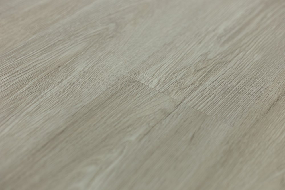 Замковая ПВХ плитка "Art Tile" Дуб Британь (920*150*4 мм) — купить в Пятигорске