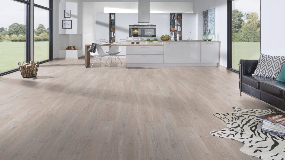 Ламинат Дуб Белый Масляный 33 класс "Krono original" Forte Classic 5552 oak (1285*192*8 мм) — купить в Пятигорске