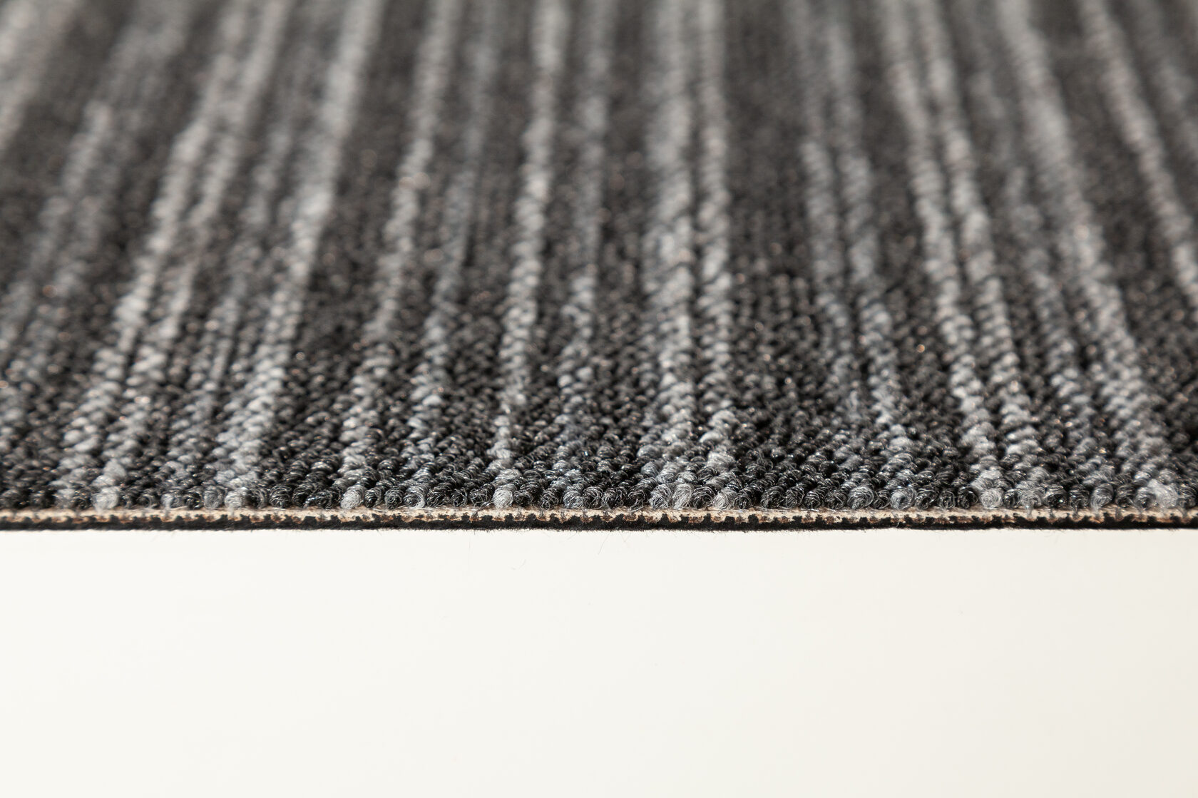 Ковровая плитка "Bonkeel" Space Strip Graphit (500*500*5,9 мм) — купить в Пятигорске