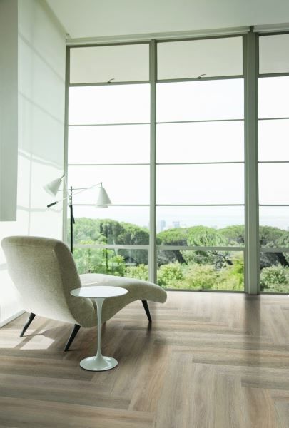 Кварцвиниловая плитка "LG" Орешник классический (1200*180*2 мм) — купить в Пятигорске