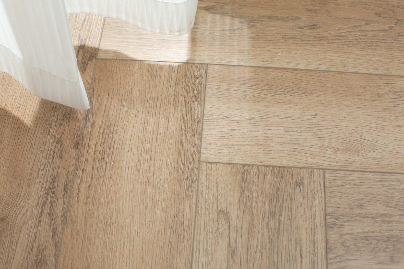 Плитка SPC "OneFloor" 3028 А,В  ЁЛКА (640*128*4 мм) — купить в Пятигорске